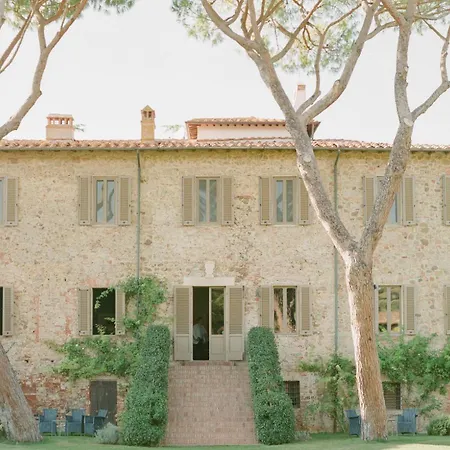 La Pescaia Resort *