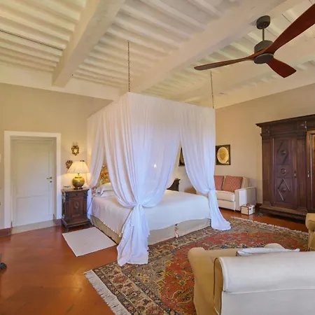 Farm stay La Pescaia Resort *