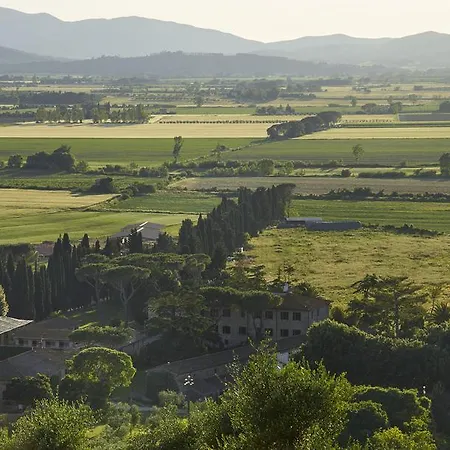 Farm stay La Pescaia Resort