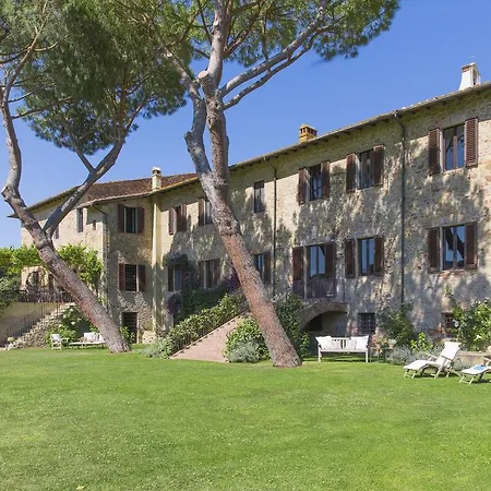 Farm stay La Pescaia Resort *