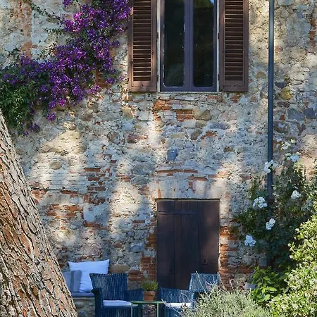 La Pescaia Resort